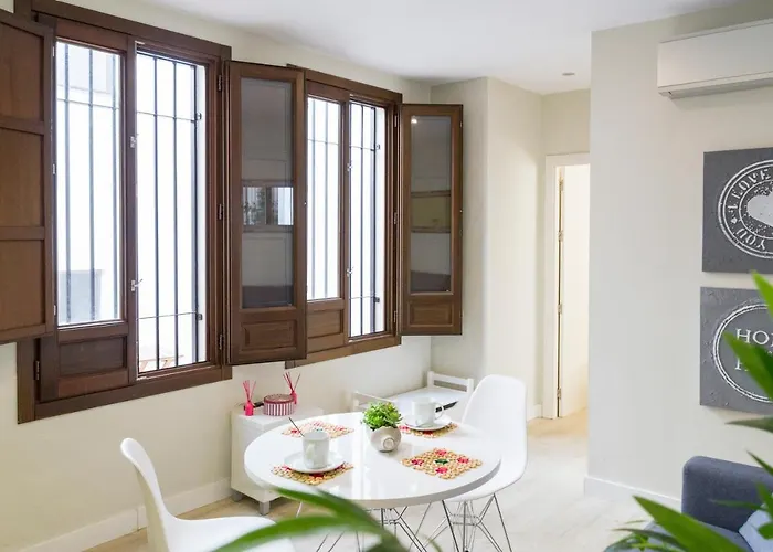 Апартаменти Coqueto Centrico *